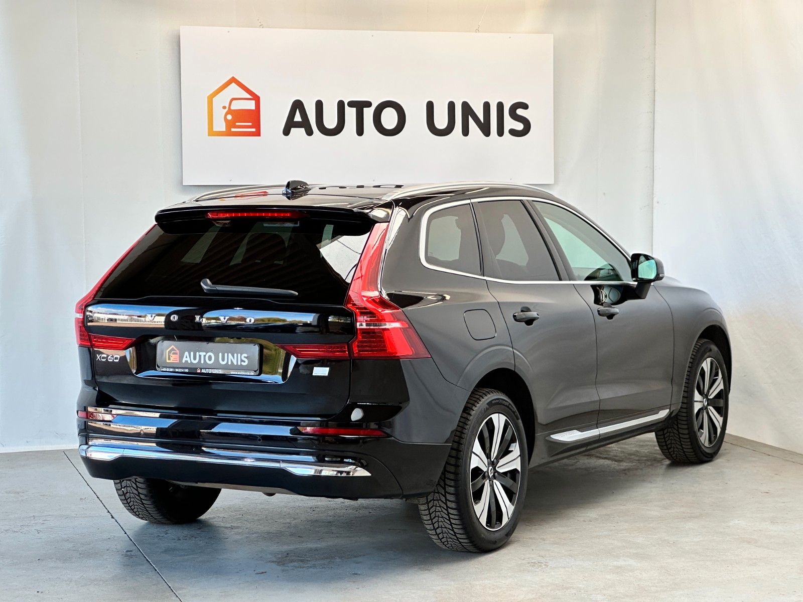 pirkite Lietuvoje Volvo XC 60 Plus Bright Recharge T6 AWD Led Panorama | nuotrauka №4 | Unis.lt