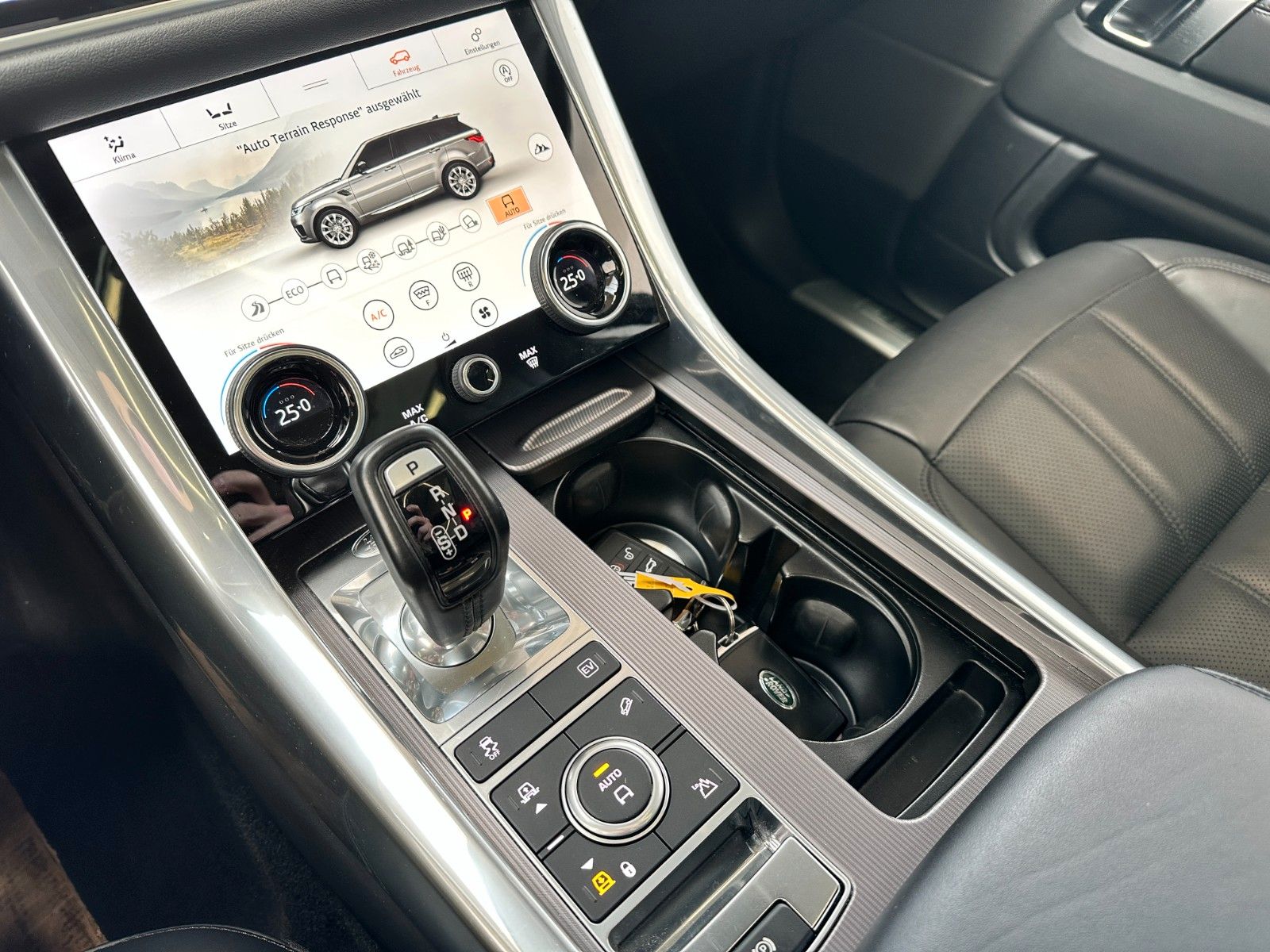 pirkite Lietuvoje Land Rover Range Rover Sport Plug-in HSE AWD Panorama Navi | nuotrauka №18 | Unis.lt