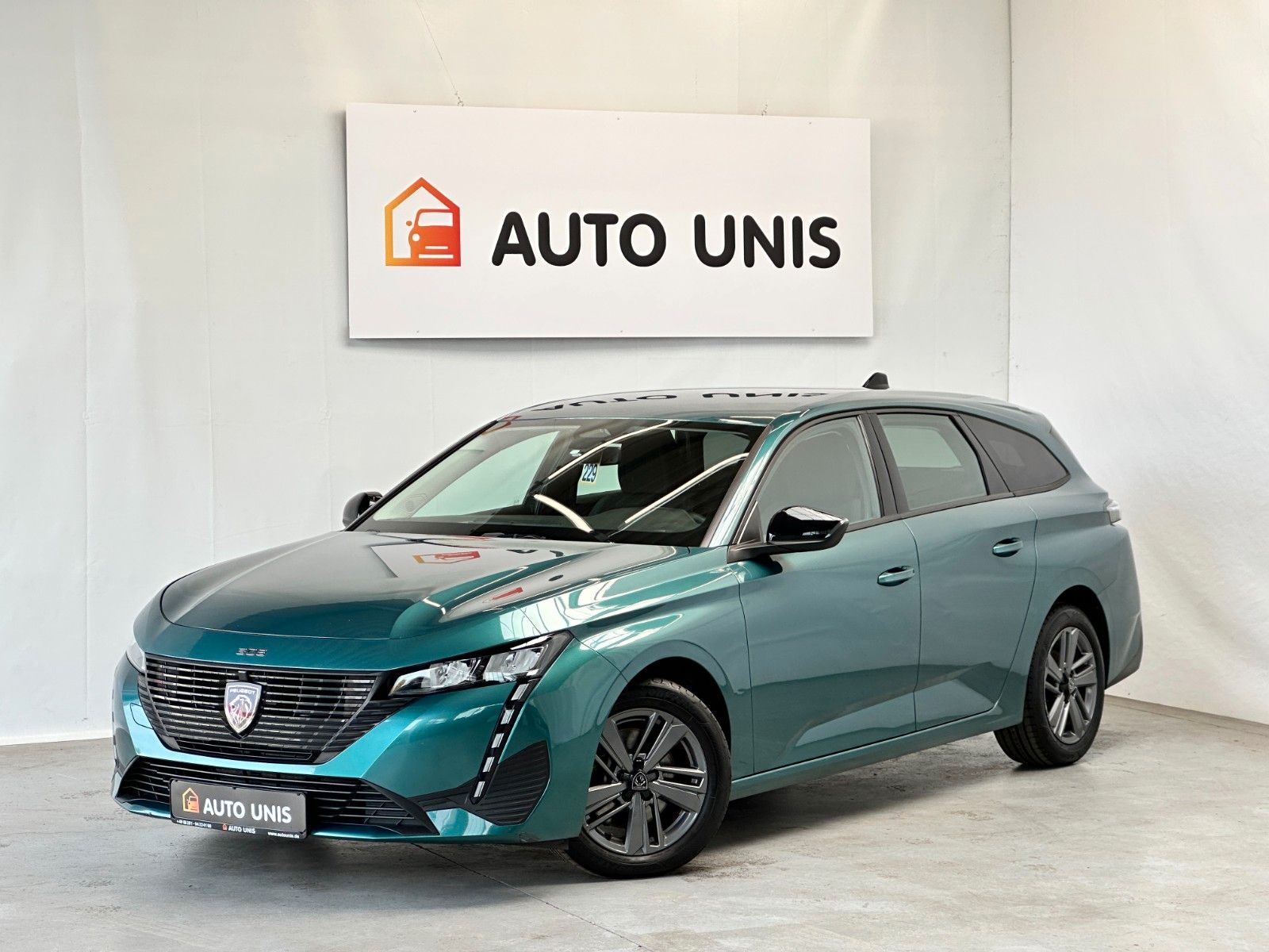 pirkite Lietuvoje Peugeot 308 SW Led Scheckheft 1.Hand Navi | nuotrauka №1 | Unis.lt