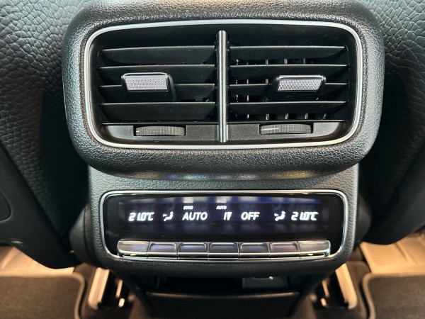Купить Mercedes-Benz GLE 350 de Coupe | AMG | 360° | 1.Hand VAT в Литве | фото №19 | Unis.lt
