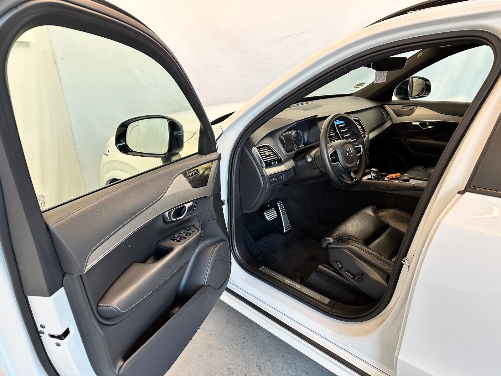 pirkite Lietuvoje Volvo XC90 R Design*Plug-In T8 Recharge*AWD | nuotrauka №21 | Unis.lt