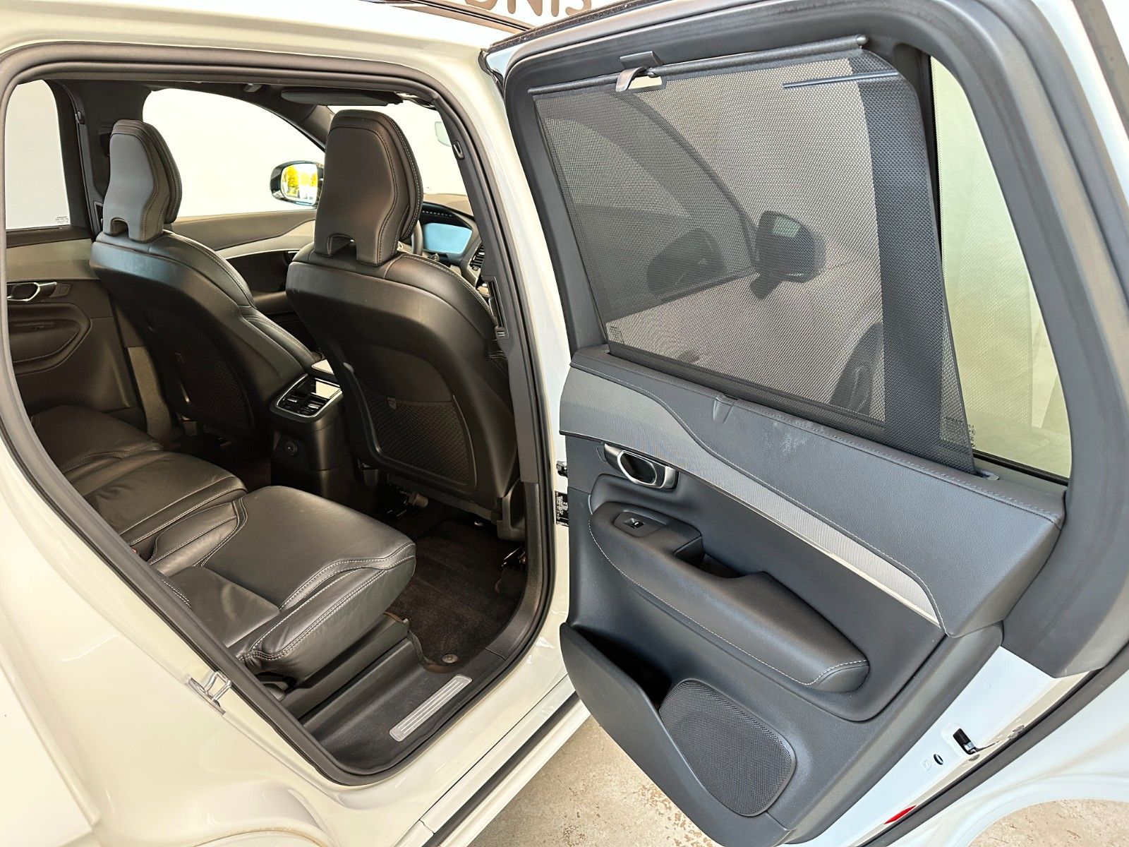 pirkite Lietuvoje Volvo XC90 R Design*Plug-In T8 Recharge*AWD | nuotrauka №24 | Unis.lt