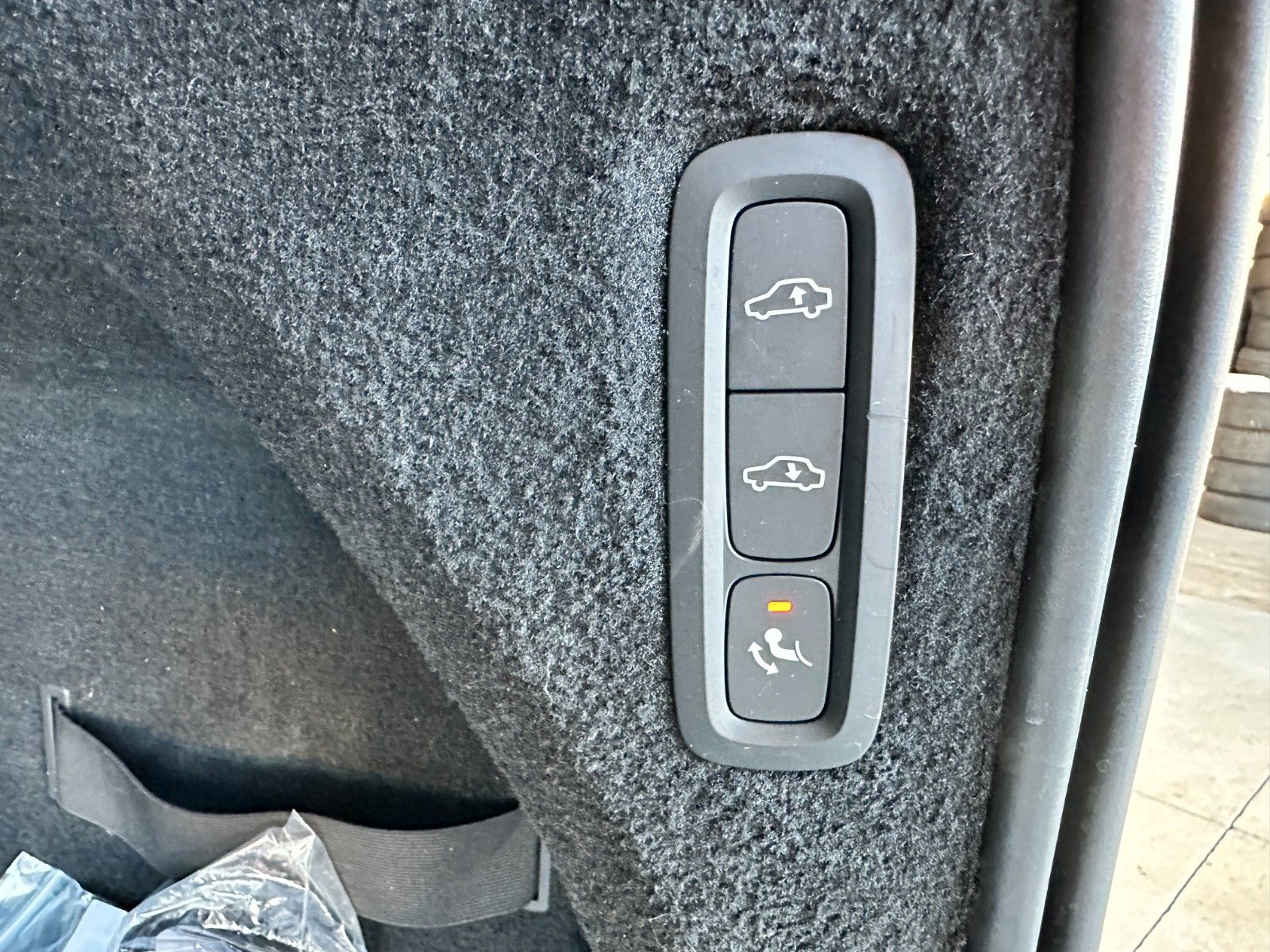 pirkite Lietuvoje Volvo XC90 R Design*Plug-In T8 Recharge*AWD | nuotrauka №28 | Unis.lt