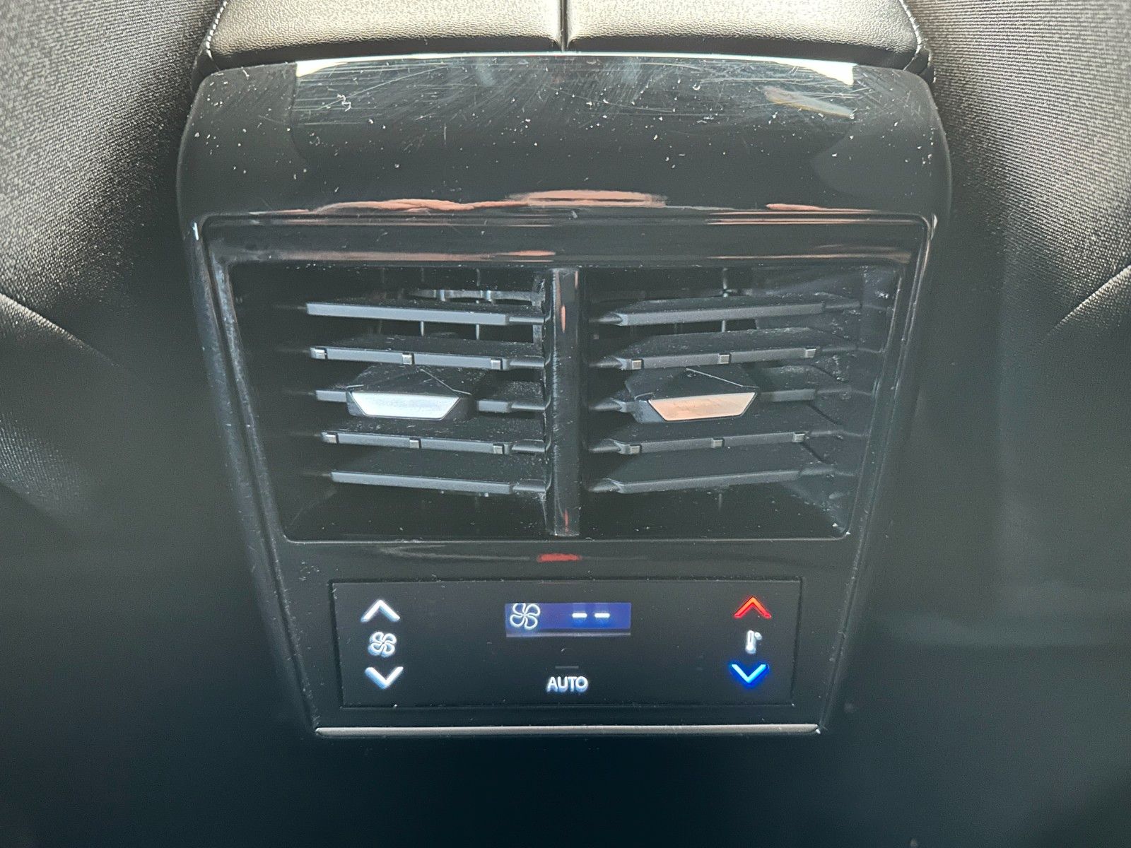 pirkite Lietuvoje DS Automobiles DS7 Crossback E-Tense PHEV Kamera Navi Led | nuotrauka №18 | Unis.lt