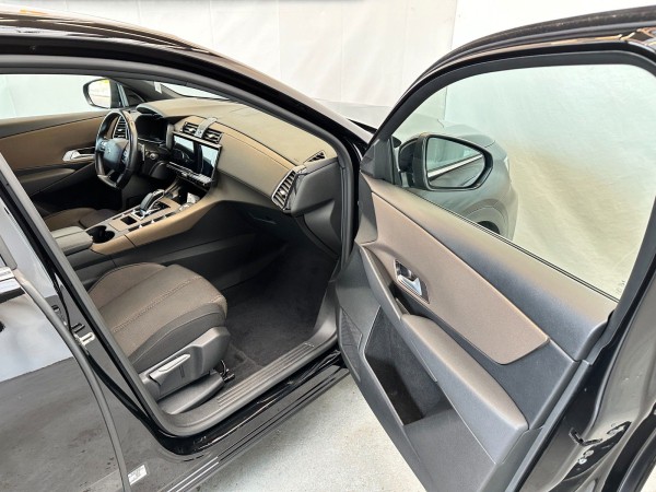 pirkite Lietuvoje DS Automobiles DS7 Crossback E-Tense PHEV Kamera Navi Led | nuotrauka №21 | Unis.lt