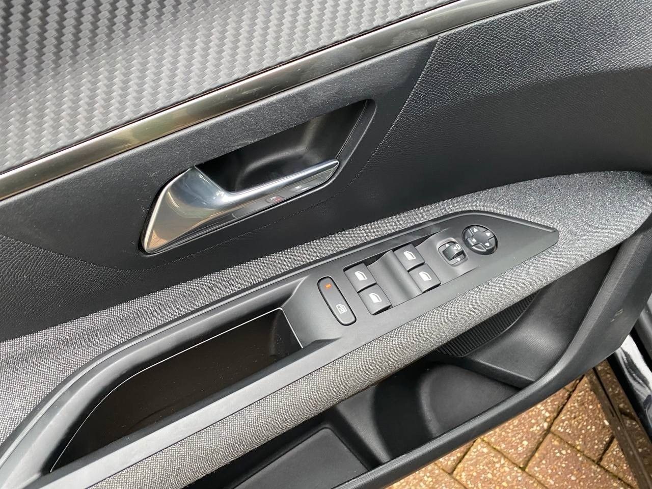 pirkite Lietuvoje Peugeot 3008 Style Kamera Navi Cruise Scheckheft 1.Hand | nuotrauka №9 | Unis.lt