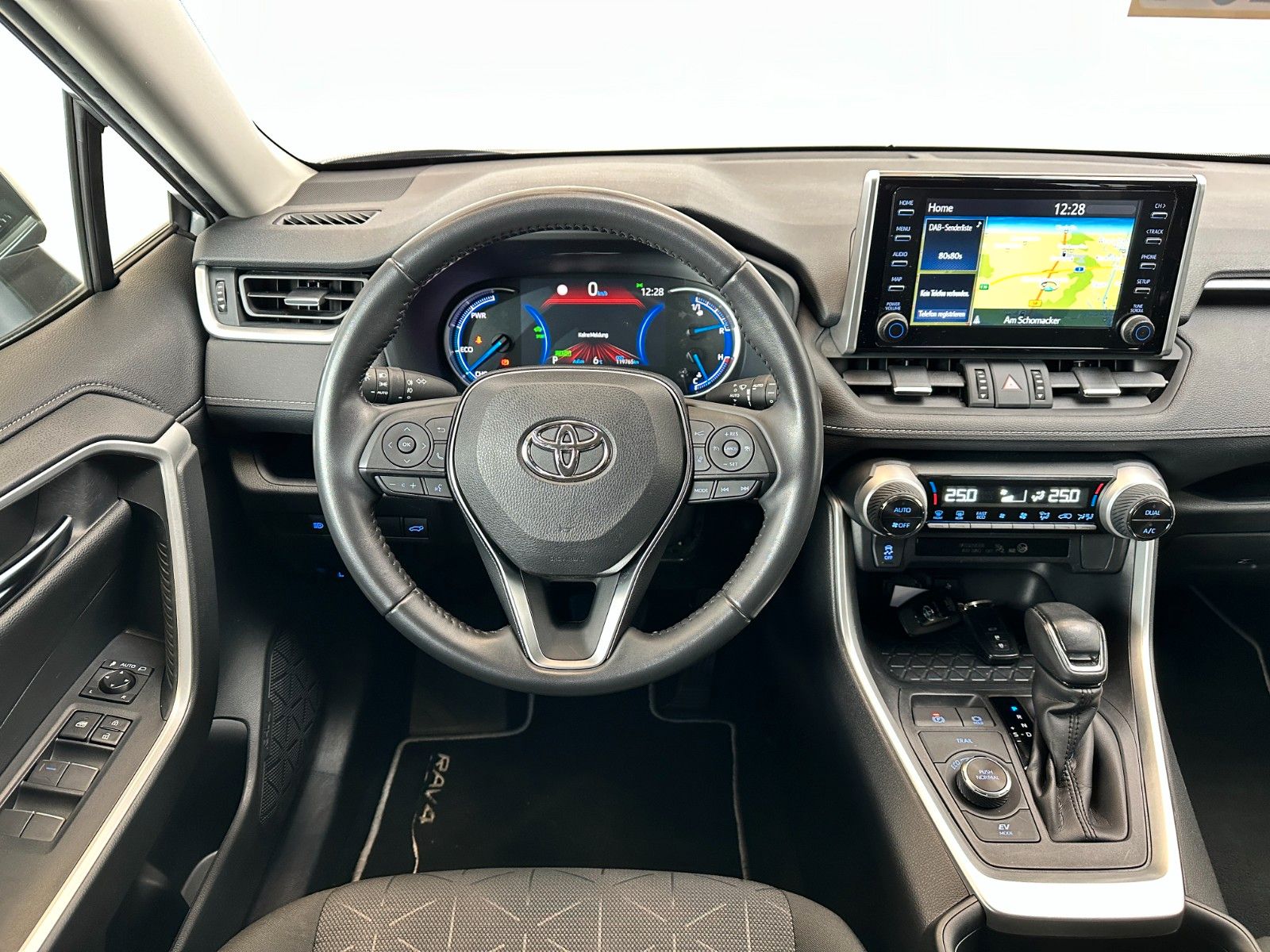 pirkite Lietuvoje Toyota RAV4 Hybrid AWD-i | Kamera Navi AHK | 1.Hand | nuotrauka №11 | Unis.lt