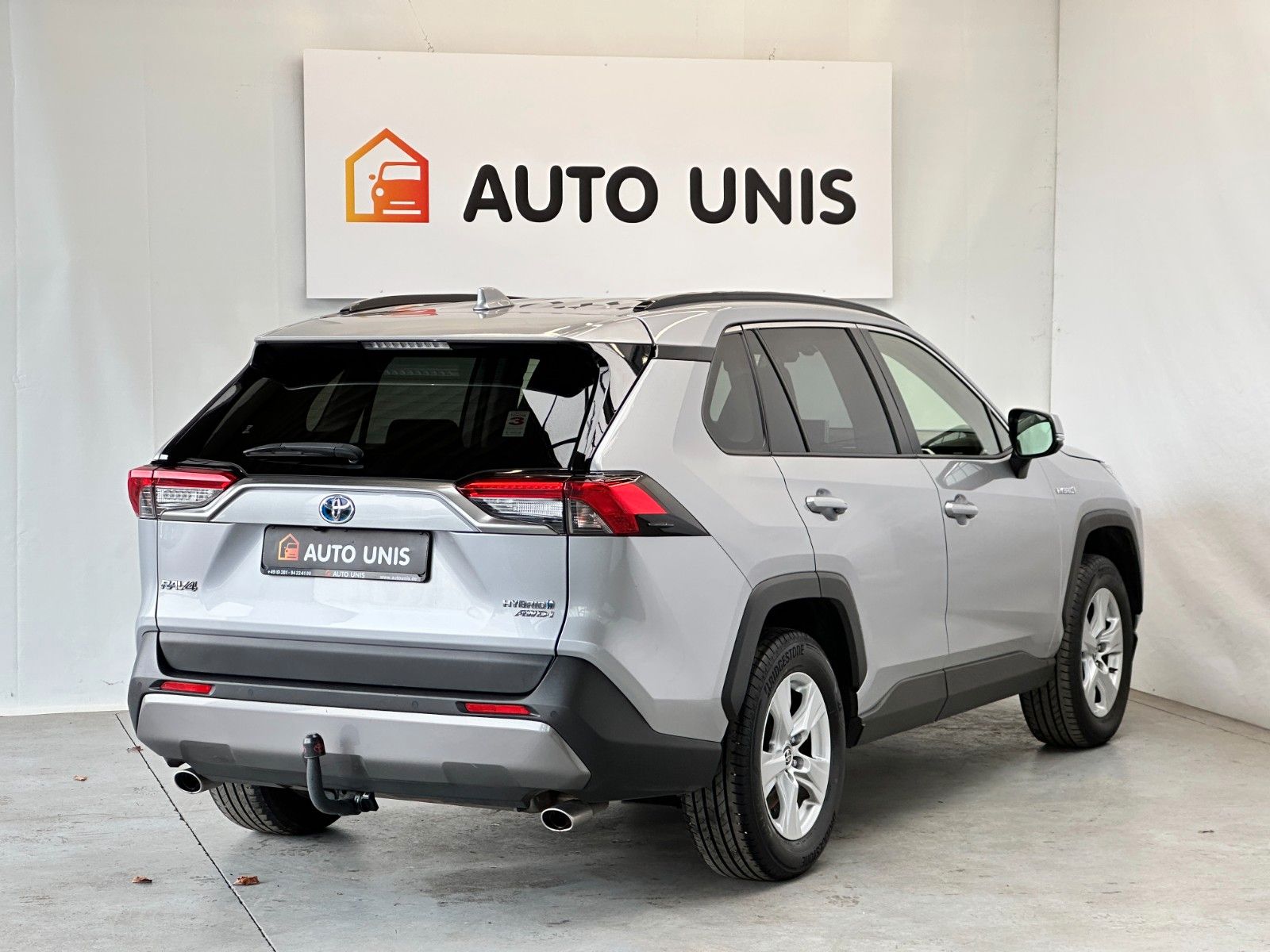 pirkite Lietuvoje Toyota RAV4 Hybrid AWD-i | Kamera Navi AHK | 1.Hand | nuotrauka №4 | Unis.lt