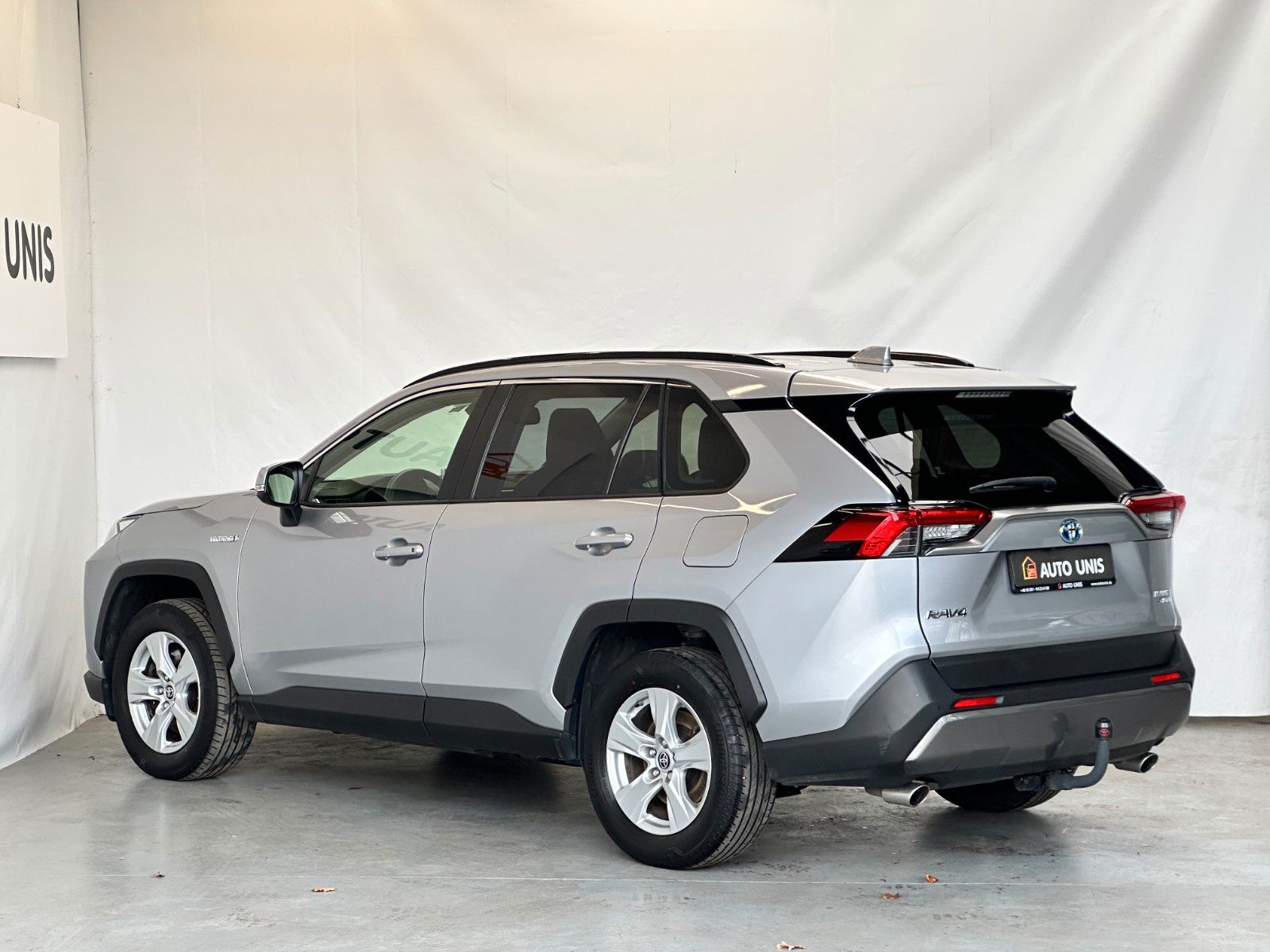 pirkite Lietuvoje Toyota RAV4 Hybrid AWD-i | Kamera Navi AHK | 1.Hand | nuotrauka №6 | Unis.lt