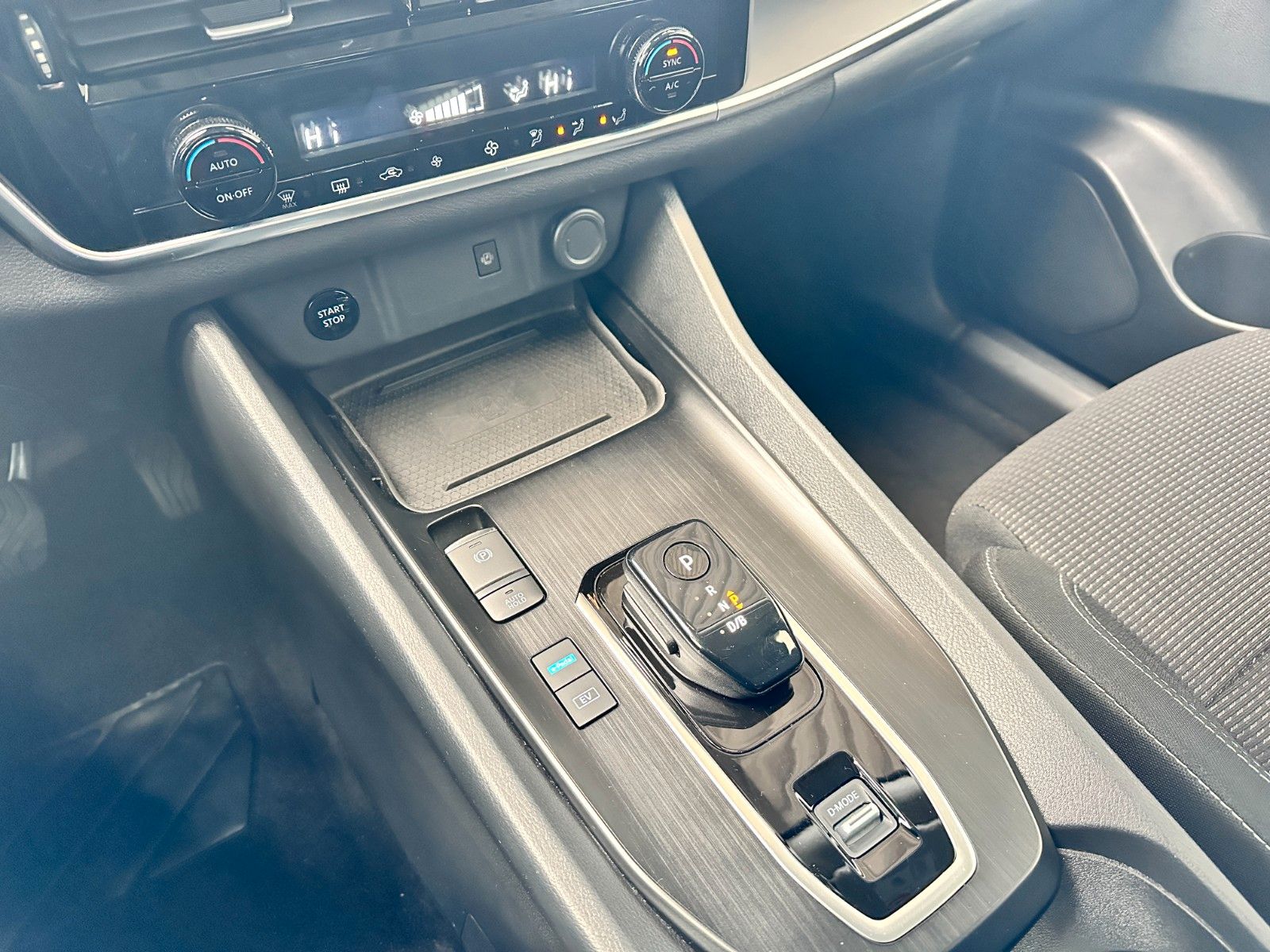 Купить Nissan Qashqai e-Power | LED, Kamera, CarPlay | 1.Hand в Литве | фото №14 | Unis.lt