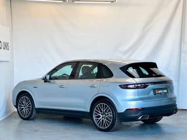 Купить Porsche Cayenne E-Hybrid|Luftfederung|1.Hand MwSt в Литве | фото №6 | Unis.lt