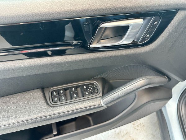 Купить Porsche Cayenne E-Hybrid|Luftfederung|1.Hand MwSt в Литве | фото №7 | Unis.lt