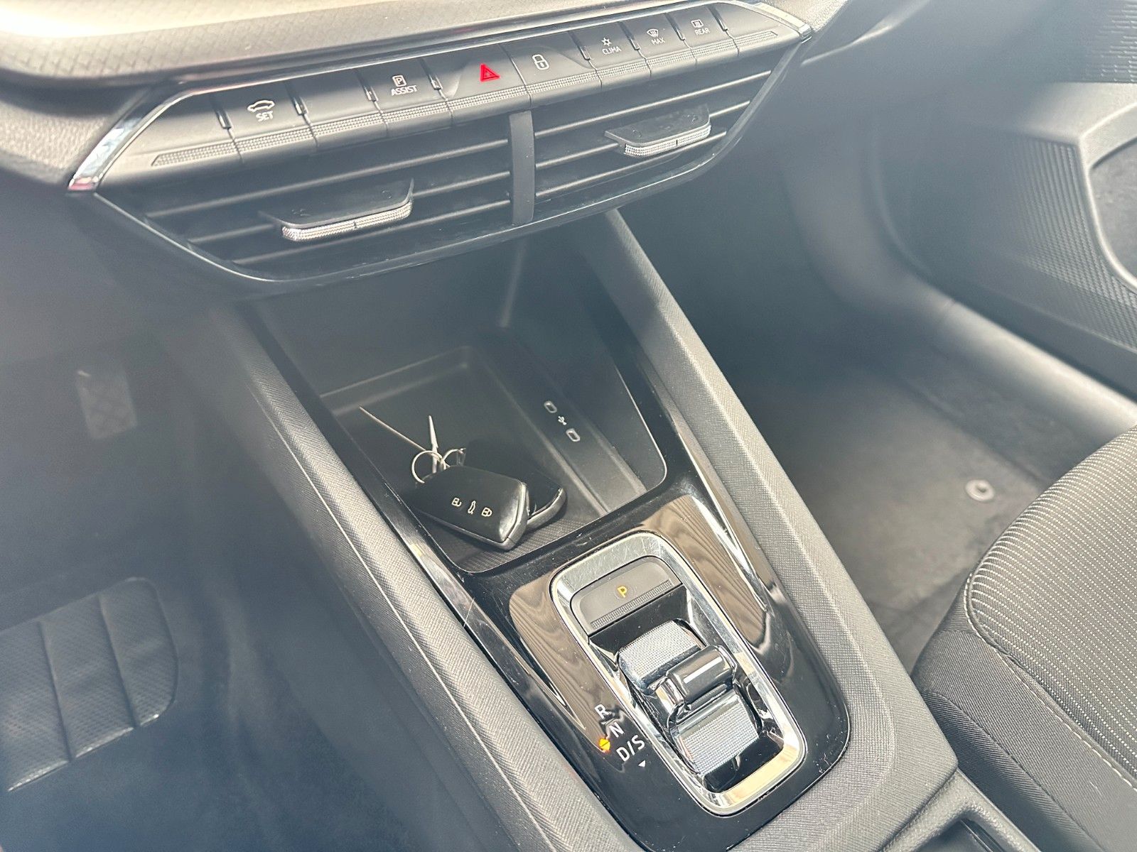 Купить Skoda Octavia Combi ERDGAS CNG DSG|Navi Cam| в Литве | фото №14 | Unis.lt