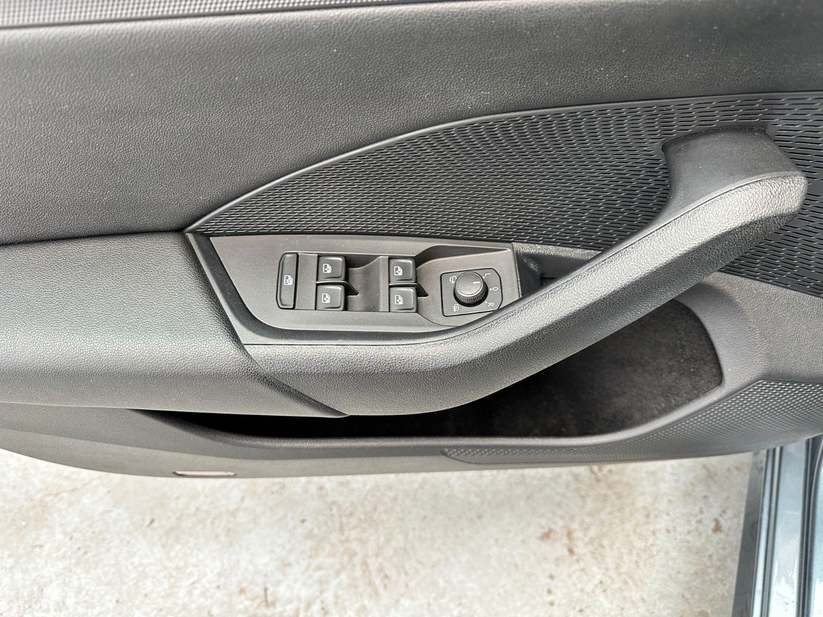 Купить Skoda Octavia Combi ERDGAS CNG DSG|Navi Cam| в Литве | фото №7 | Unis.lt
