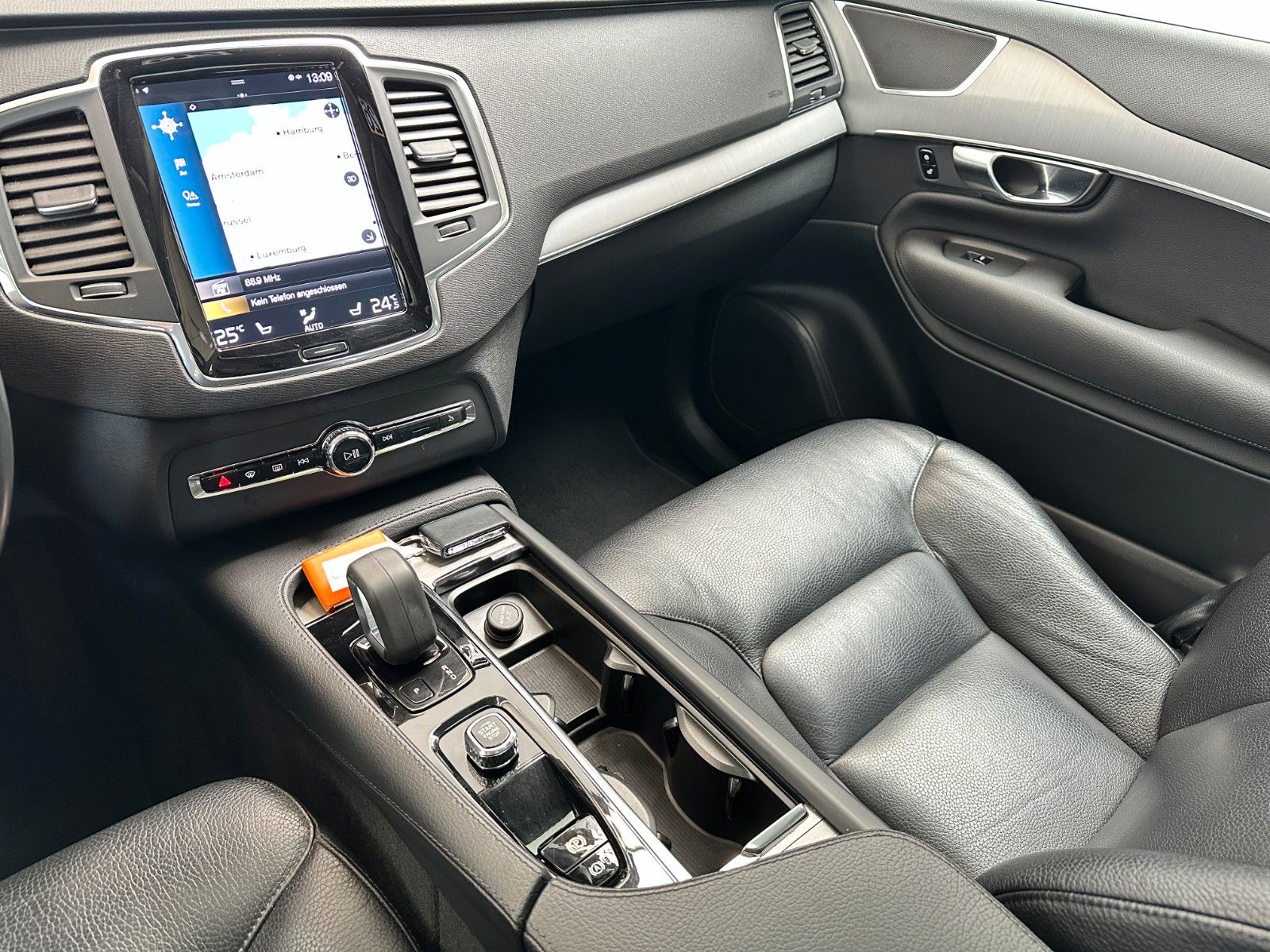 pirkite Lietuvoje Volvo XC90 T8 Recharge Plug-In AWD | Pano Leder | nuotrauka №15 | Unis.lt