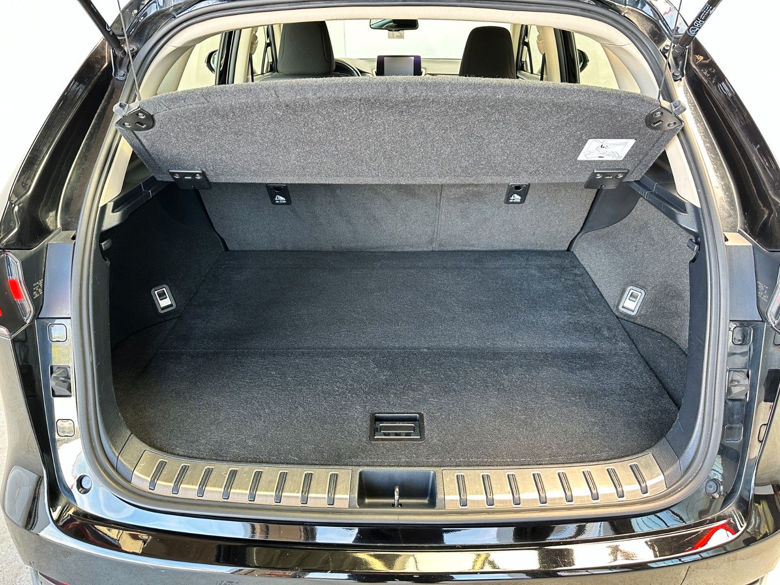 pirkite Lietuvoje Lexus NX 300 | 2.5 Hybrid | 300h | Kamera | Automatik | nuotrauka №25 | Unis.lt