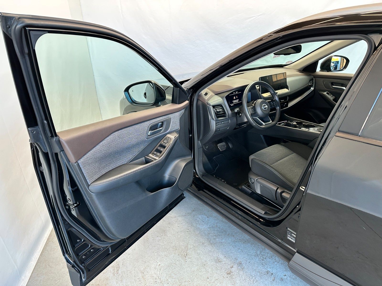 pirkite Lietuvoje Nissan X-Trail e-Power N-Connecta | LED Keyless 1.Hand | nuotrauka №19 | Unis.lt