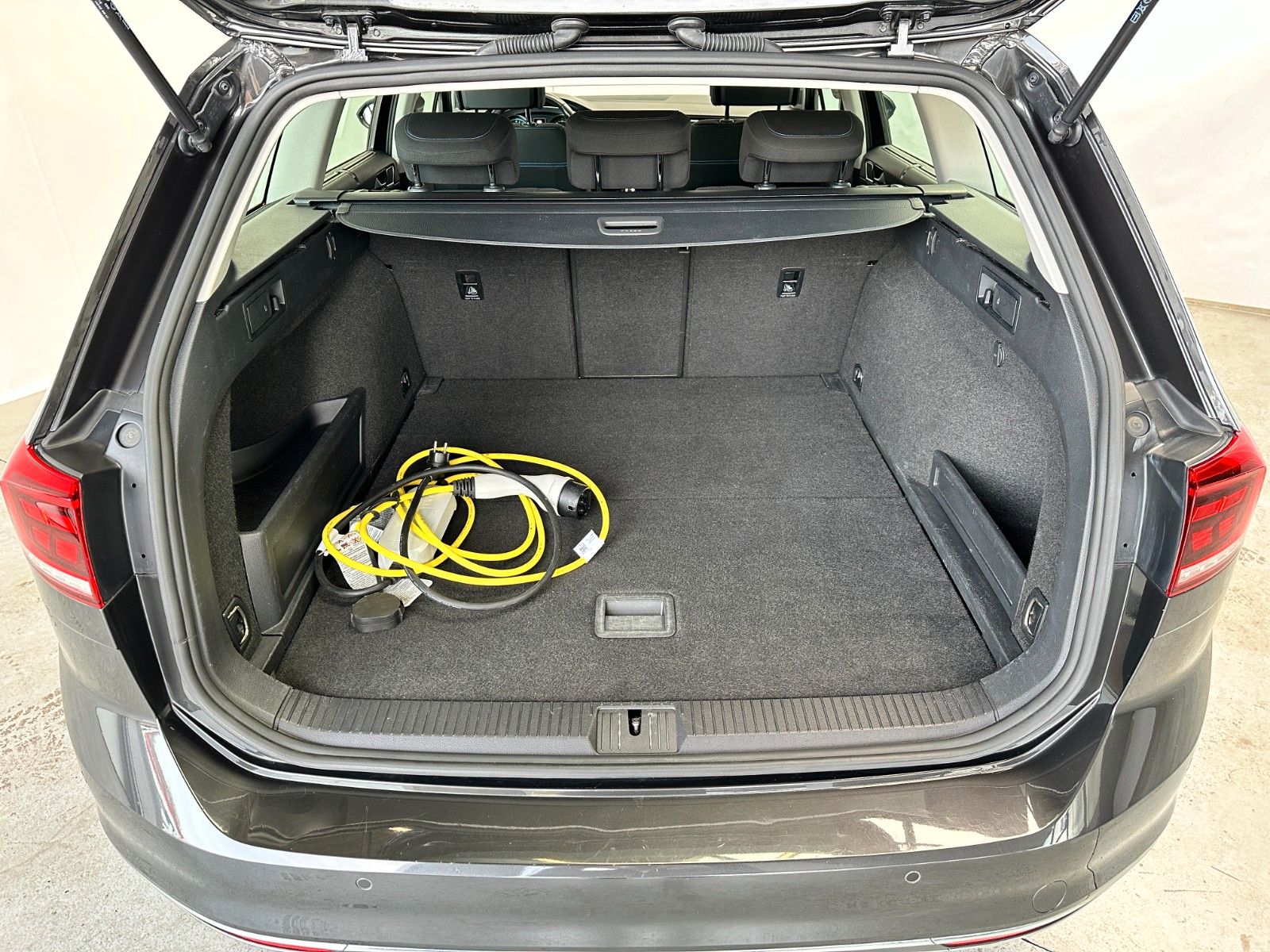 pirkite Lietuvoje Volkswagen Passat GTE Plug-in | Cam | 1.Hand Scheckheft | nuotrauka №25 | Unis.lt