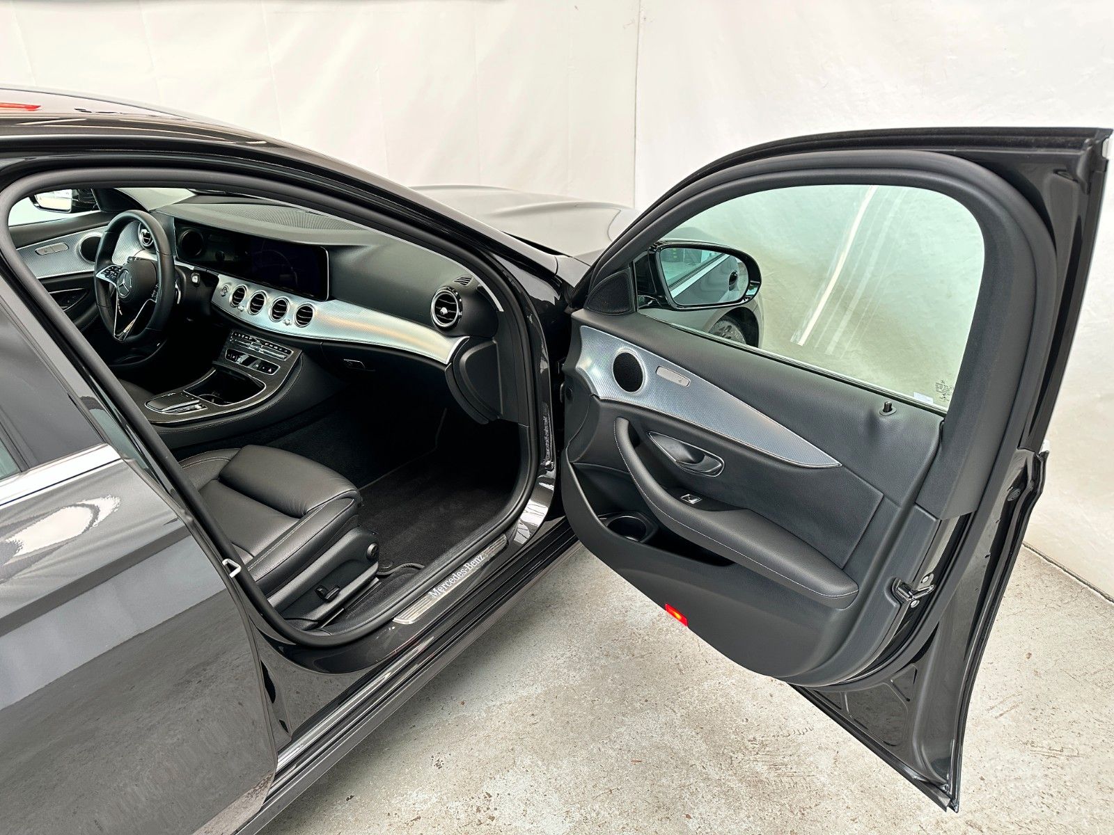 pirkite Lietuvoje Mercedes-Benz E 200 d Aut. | Navi LED | 1.Hand Leder | nuotrauka №22 | Unis.lt