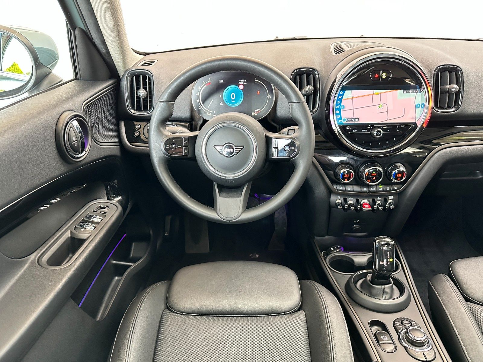 Купить MINI Cooper Countryman | LED Pano Navi | 1.Hand MwSt в Литве | фото №13 | Unis.lt
