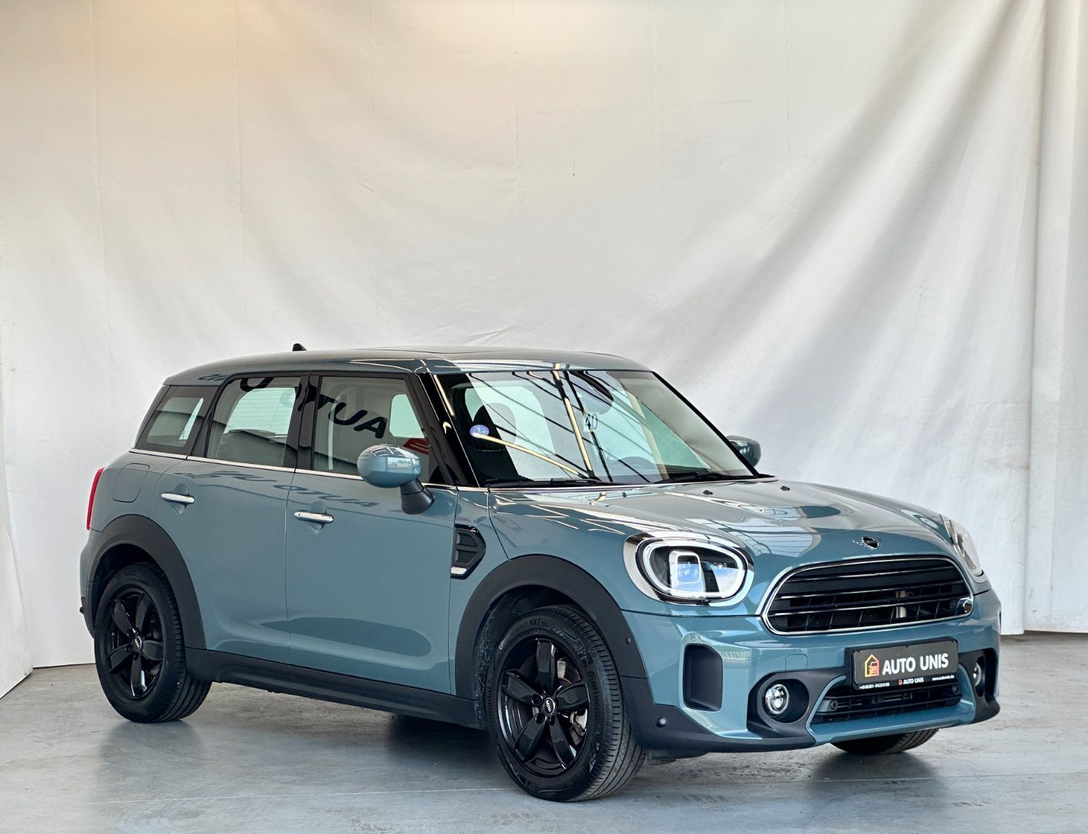 Купить MINI Cooper Countryman | LED Pano Navi | 1.Hand MwSt в Литве | фото №3 | Unis.lt