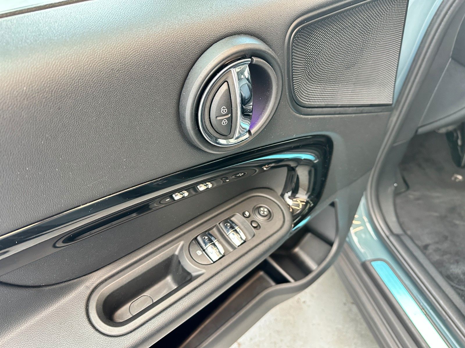 Купить MINI Cooper Countryman | LED Pano Navi | 1.Hand MwSt в Литве | фото №7 | Unis.lt
