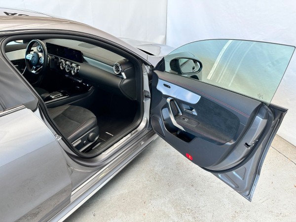 Buy Mercedes-Benz CLA 180 Shooting Brake | AMG | Cam LED | 1.Hand Lithuania | img №24 | Unis.lt