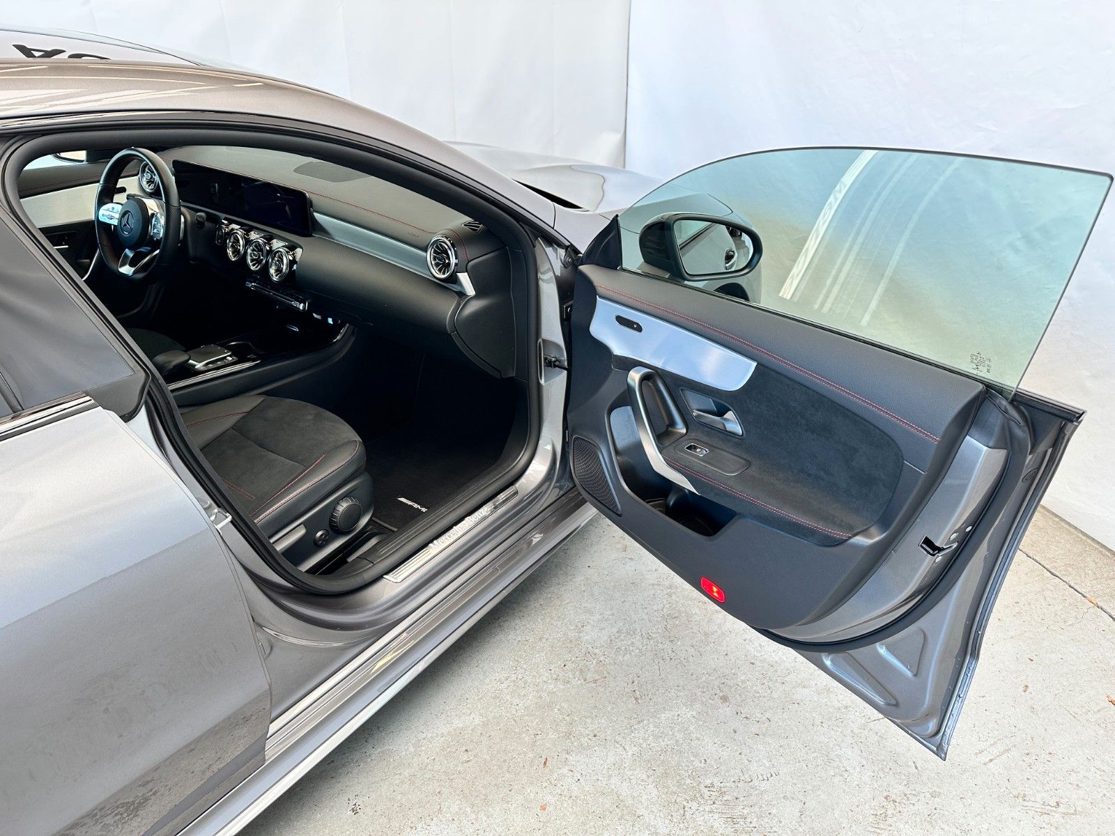 Buy Mercedes-Benz CLA 180 Shooting Brake | AMG | Cam LED | 1.Hand Lithuania | img №24 | Unis.lt