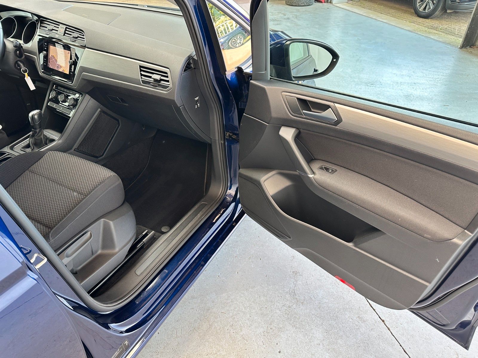 pirkite Lietuvoje Volkswagen Touran  Lounge DSG7 BMT/Start-Stopp | nuotrauka №21 | Unis.lt