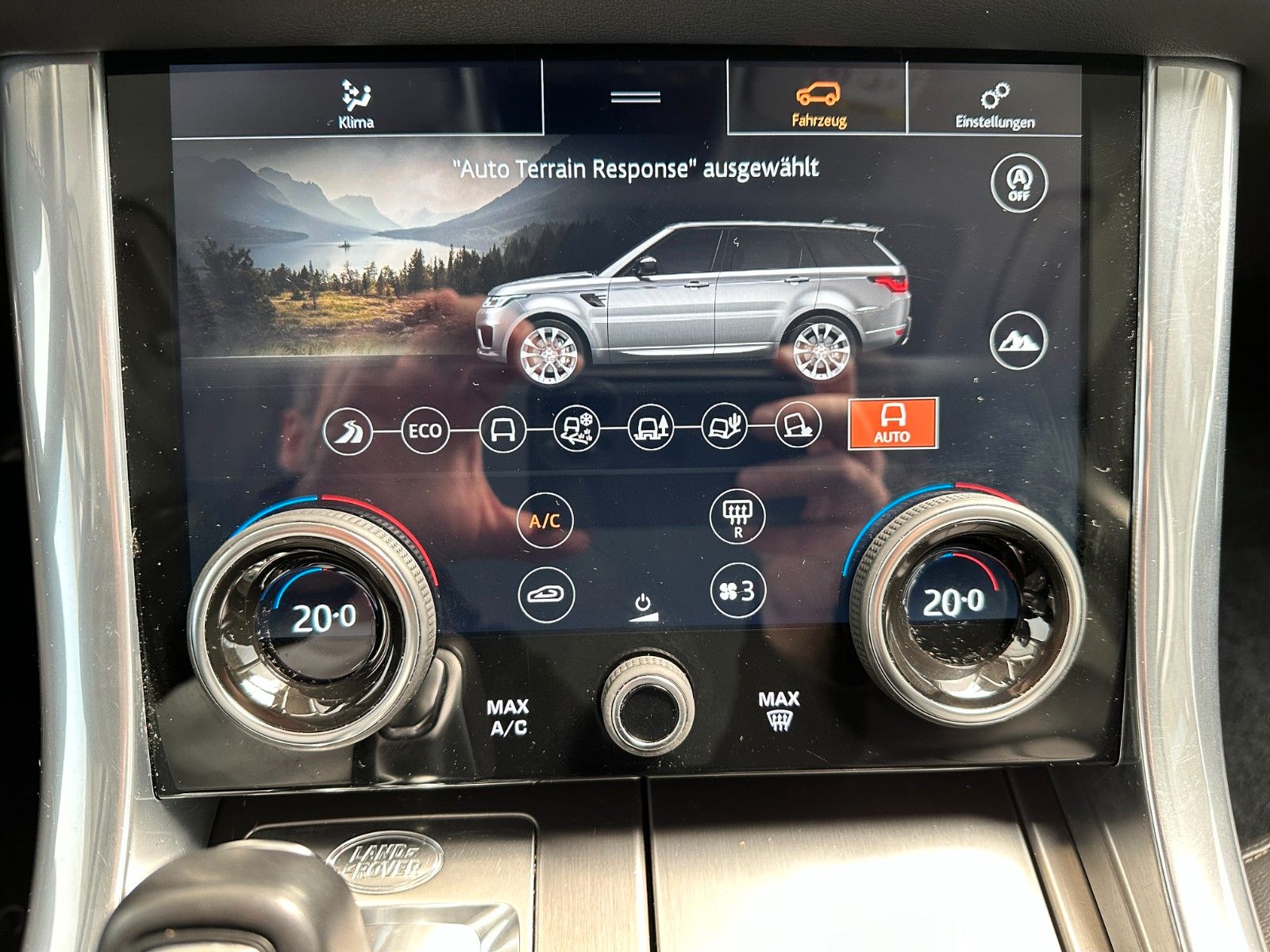 pirkite Lietuvoje Land Rover Range Rover Sport p400e SE Plug-in | nuotrauka №17 | Unis.lt