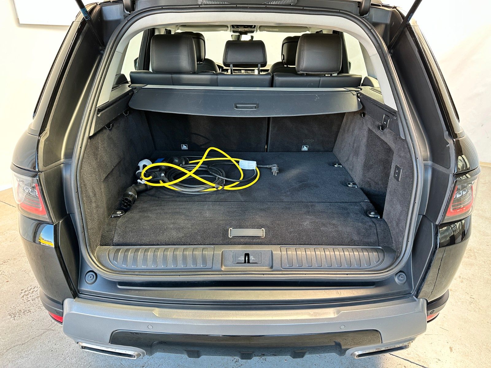 pirkite Lietuvoje Land Rover Range Rover Sport p400e SE Plug-in | nuotrauka №26 | Unis.lt