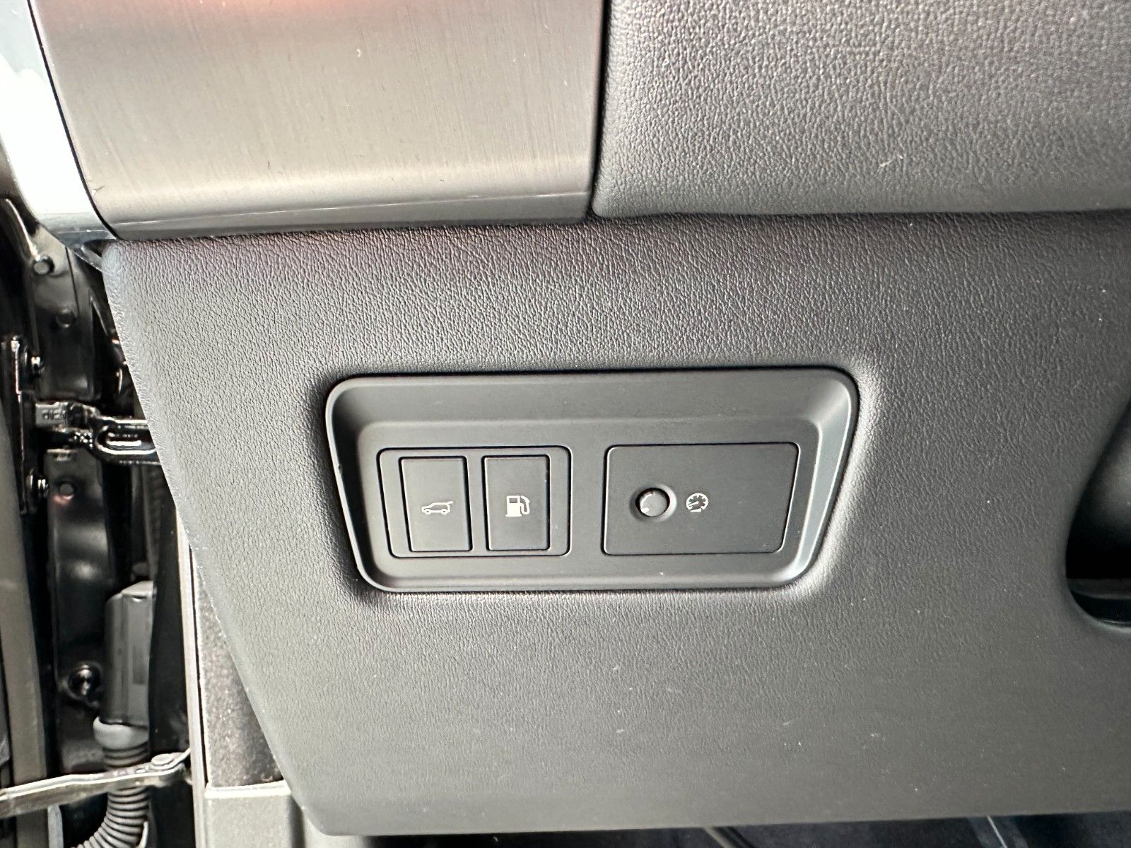 pirkite Lietuvoje Land Rover Range Rover Sport p400e SE Plug-in | nuotrauka №8 | Unis.lt