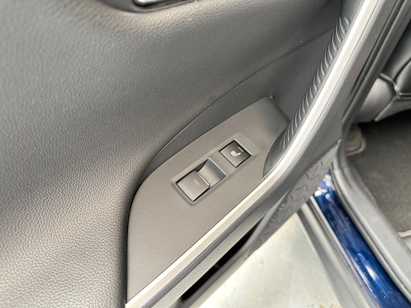 pirkite Lietuvoje Suzuki Across 2.5 Plug-In Hybrid Comfort+ E-Four | nuotrauka №22 | Unis.lt