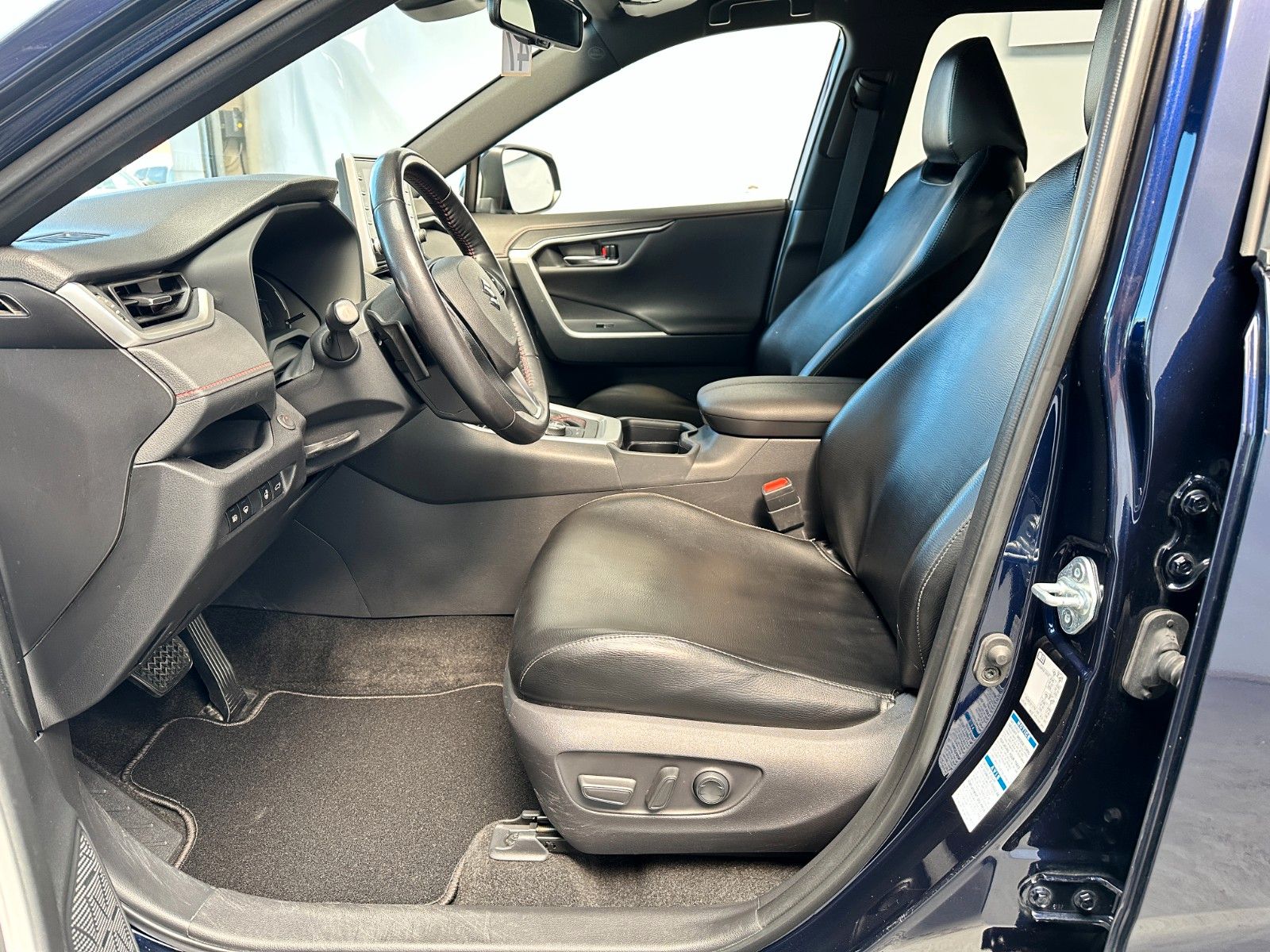 pirkite Lietuvoje Suzuki Across 2.5 Plug-In Hybrid Comfort+ E-Four | nuotrauka №9 | Unis.lt