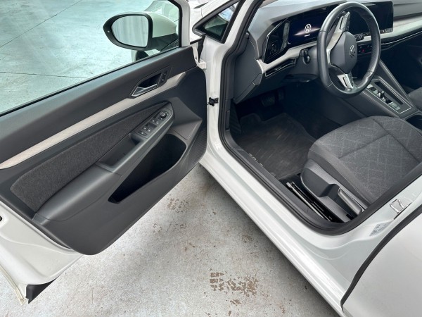 pirkite Lietuvoje Volkswagen Golf VIII Variant Active TGI | nuotrauka №19 | Unis.lt