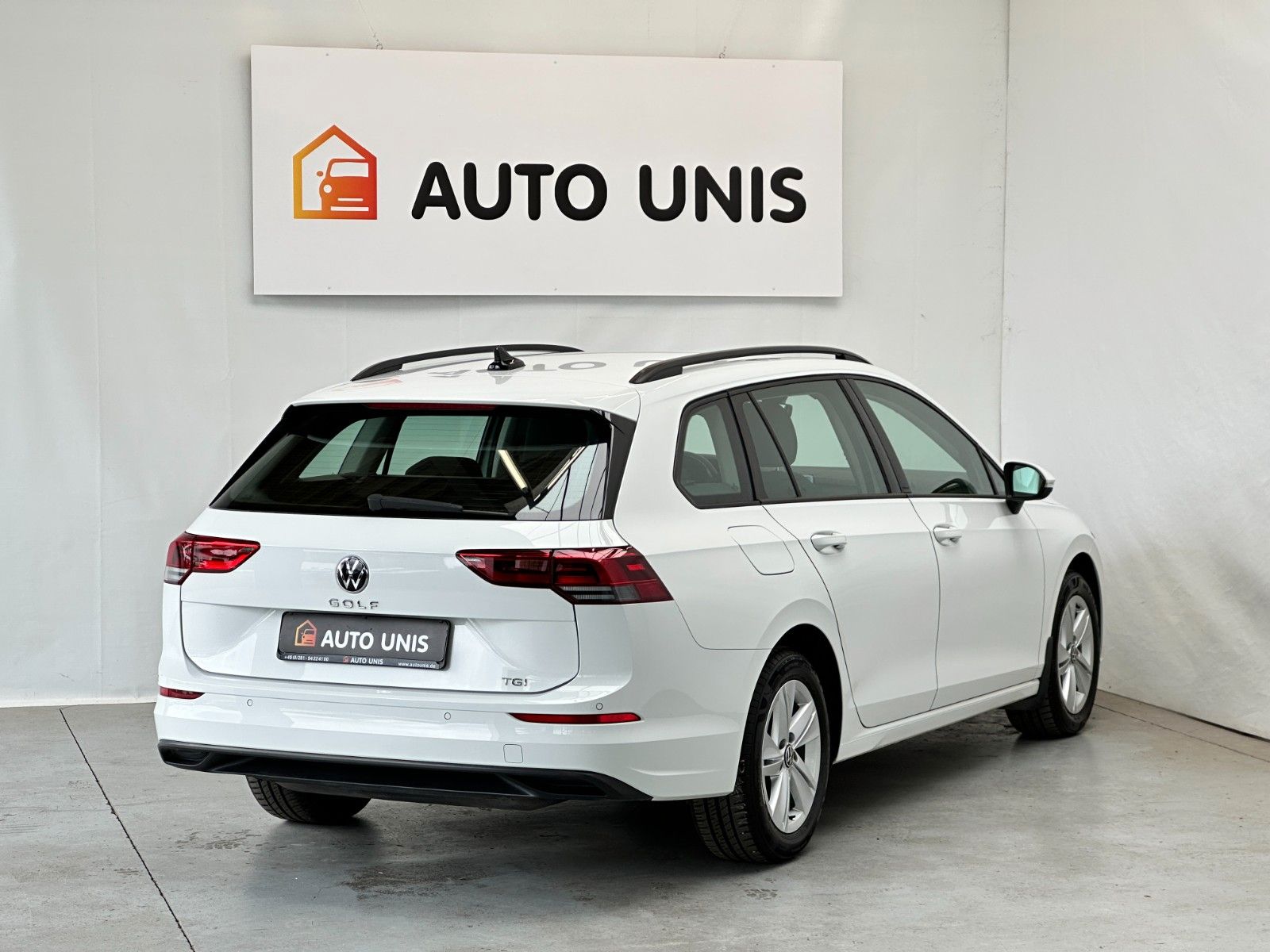 pirkite Lietuvoje Volkswagen Golf VIII Variant Active TGI | nuotrauka №4 | Unis.lt