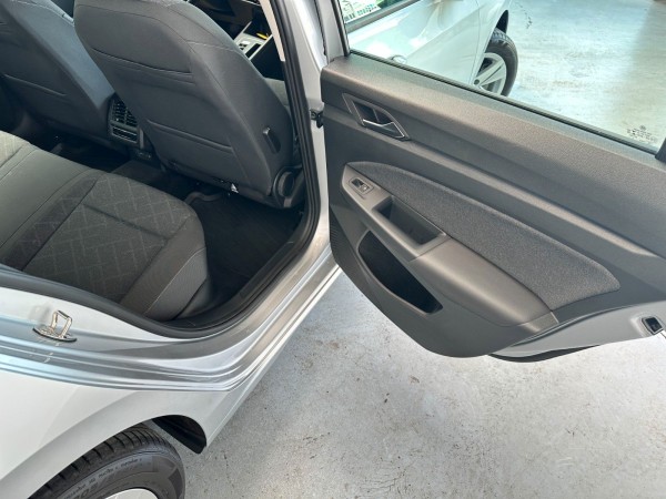 pirkite Lietuvoje Volkswagen Golf VIII Variant Active TGI | nuotrauka №24 | Unis.lt
