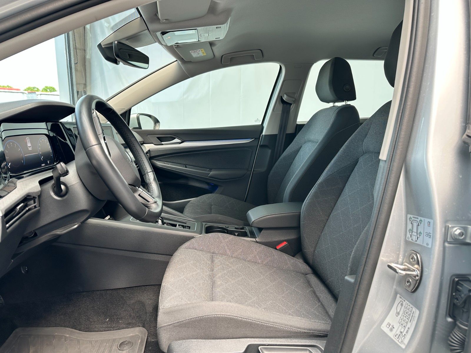pirkite Lietuvoje Volkswagen Golf VIII Variant Active TGI | nuotrauka №9 | Unis.lt