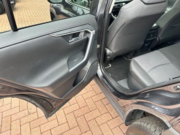 pirkite Lietuvoje Toyota RAV4 Hybrid*Kamera*Klima*Scheckheft*1.Hand | nuotrauka №25 | Unis.lt