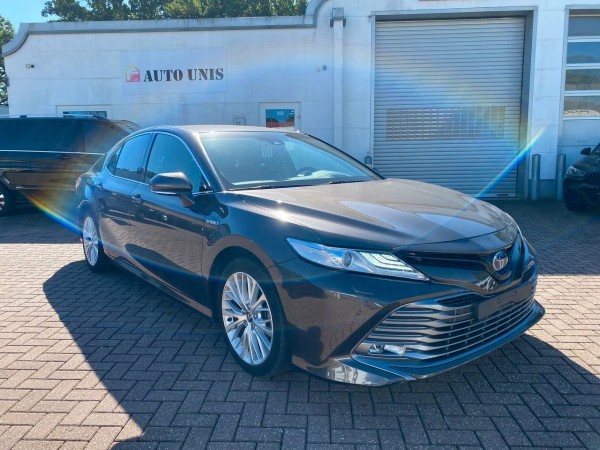 Buy Toyota Camry Hybrid Executive Lithuania | img №3 | Unis.lt
