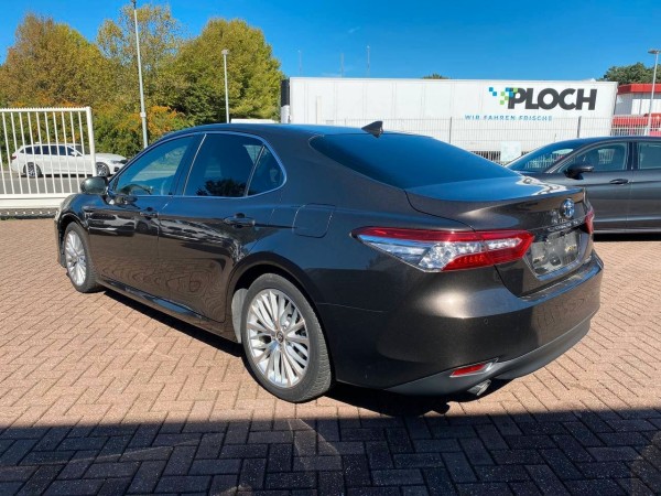 Buy Toyota Camry Hybrid Executive Lithuania | img №4 | Unis.lt