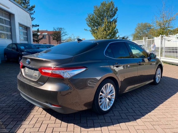 Buy Toyota Camry Hybrid Executive Lithuania | img №6 | Unis.lt