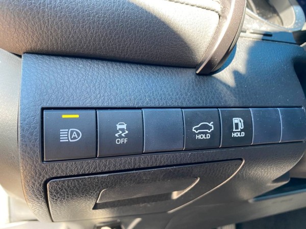 Buy Toyota Camry Hybrid Executive Lithuania | img №10 | Unis.lt