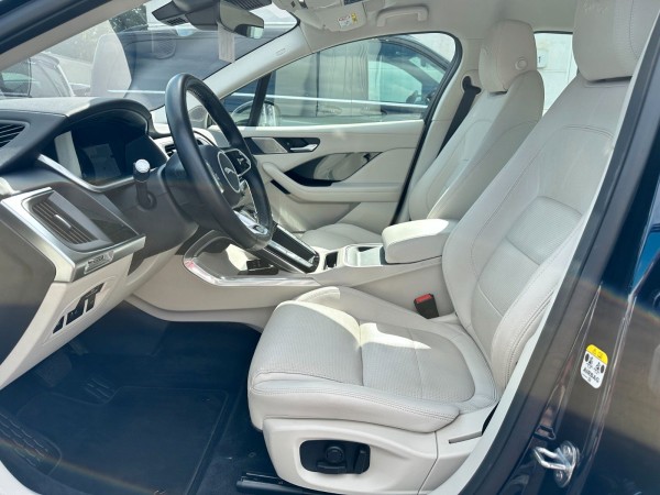 Купить Jaguar I-PACE SE Black Exterior Pack Led Kam 1.Hand в Литве | фото №11 | Unis.lt