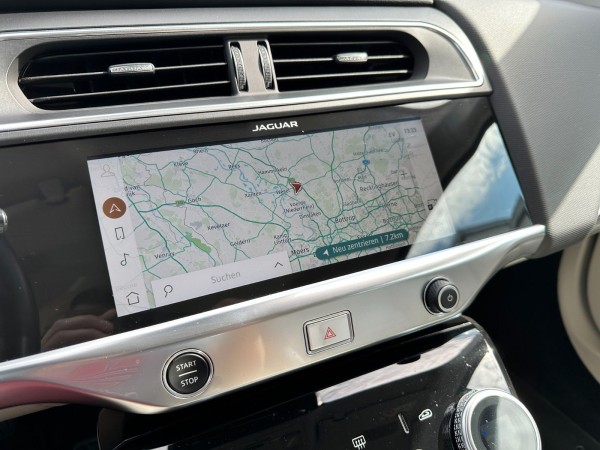 Купить Jaguar I-PACE SE Black Exterior Pack Led Kam 1.Hand в Литве | фото №23 | Unis.lt
