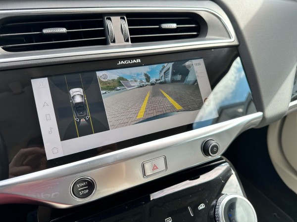 Купить Jaguar I-PACE SE Black Exterior Pack Led Kam 1.Hand в Литве | фото №24 | Unis.lt