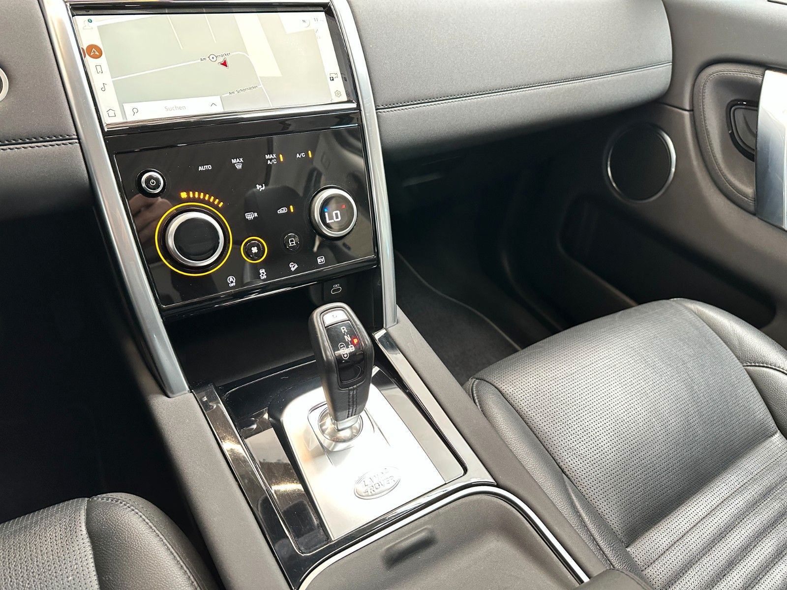 pirkite Lietuvoje Land Rover Discovery Sport R-Dynamic AWD Plug-in Panoram | nuotrauka №15 | Unis.lt