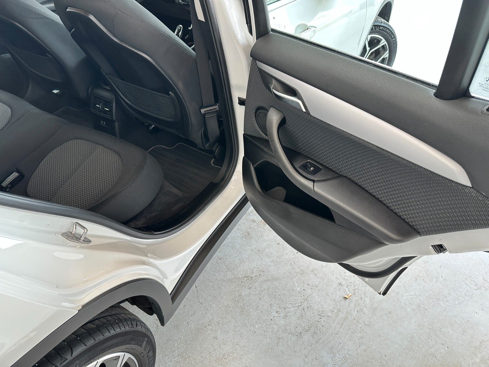 pirkite Lietuvoje BMW X2 sDrive18i | Advantage | Navi LED Cam | 1.Hand | nuotrauka №20 | Unis.lt