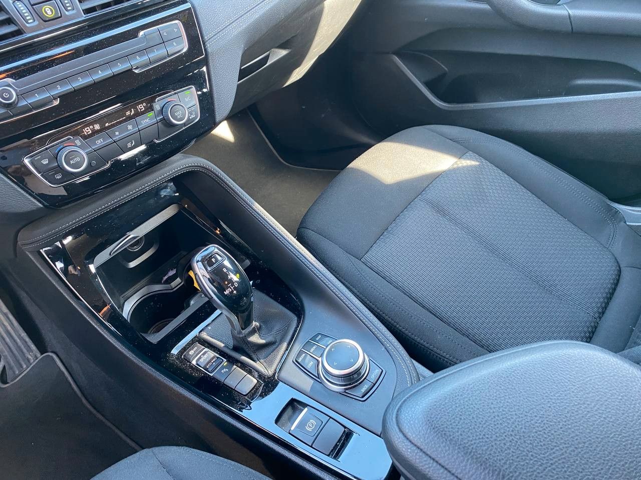 pirkite Lietuvoje BMW X2 sDrive18i | Advantage | Navi LED Cam | 1.Hand | nuotrauka №14 | Unis.lt