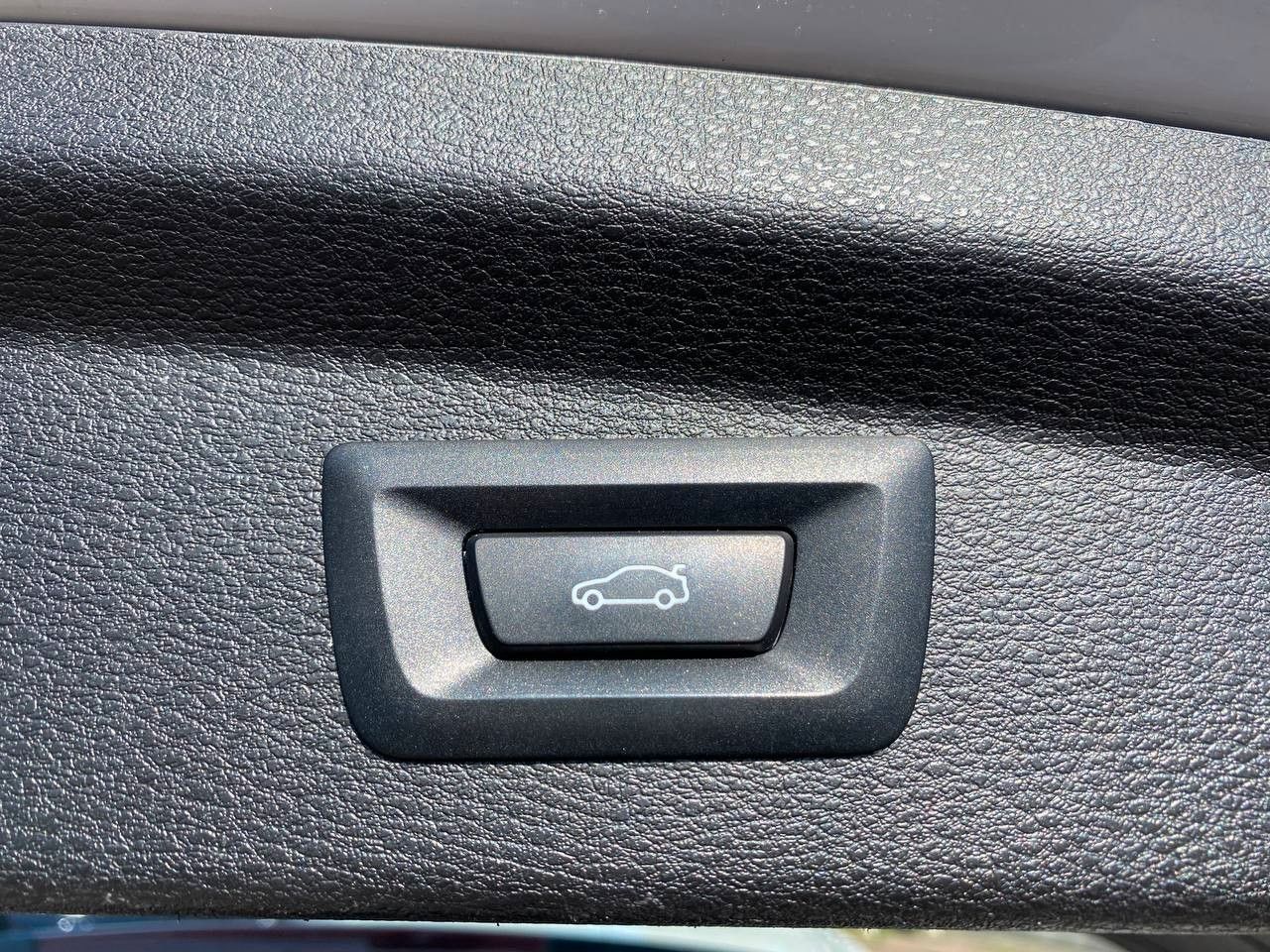 pirkite Lietuvoje BMW X2 sDrive18i | Advantage | Navi LED Cam | 1.Hand | nuotrauka №19 | Unis.lt